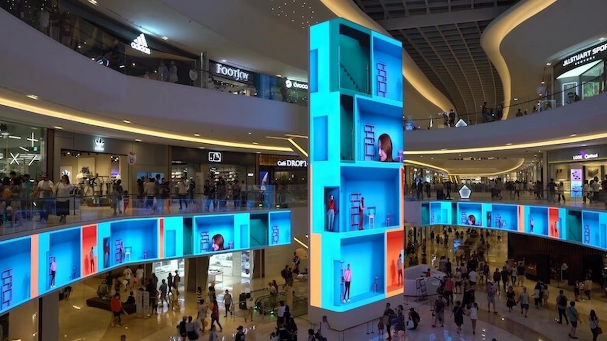 FS Plus case in shopping mall，Busan, Korea 2